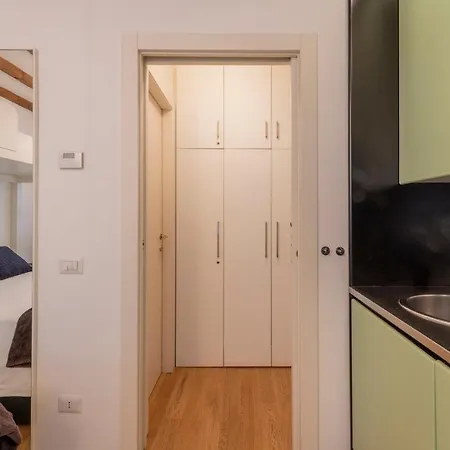 Royal Centro Garibaldi 아파트 *